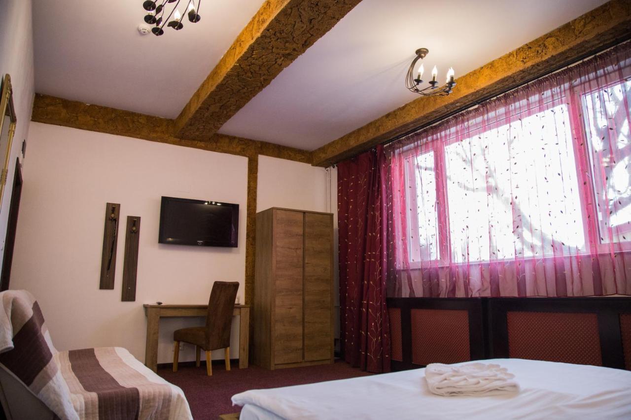 Motel Davios Târgu Jiu Exterior foto